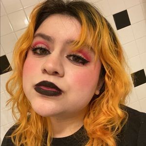 Meet your Posher, Hope